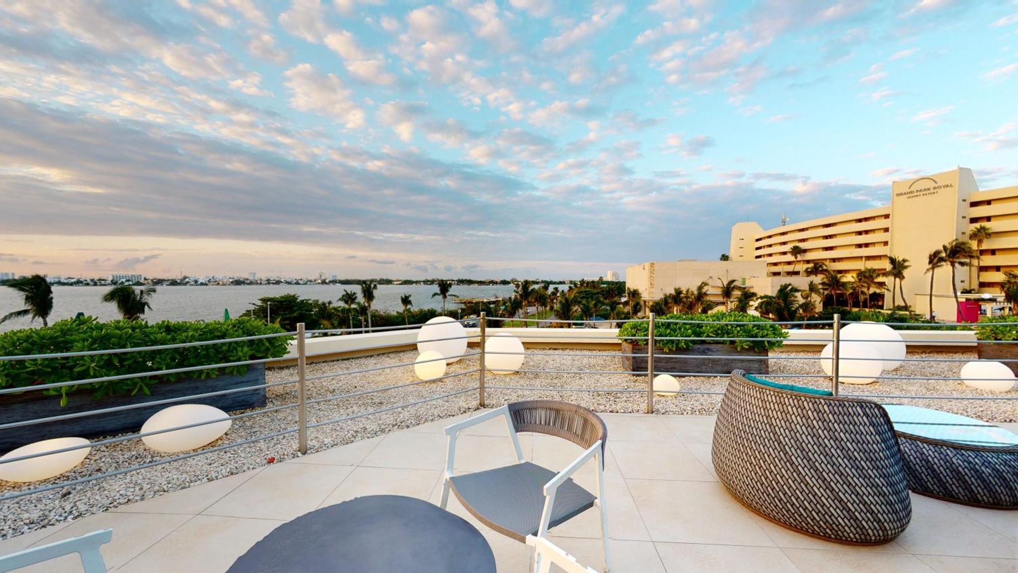 Royal Select At Grand Park Royal Cancun (Adults Only) Bagian luar foto